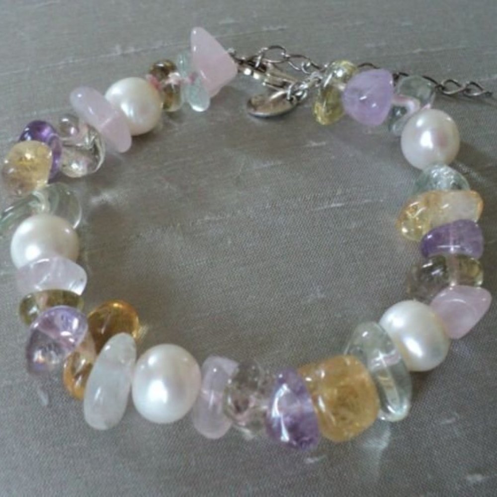 Semi-Precious Gemstone & Freshwater Pearl Bracelet